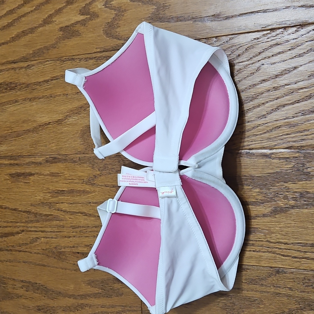 Victoria's secret pink everywhere bra size 32E - Picture 3 of 6